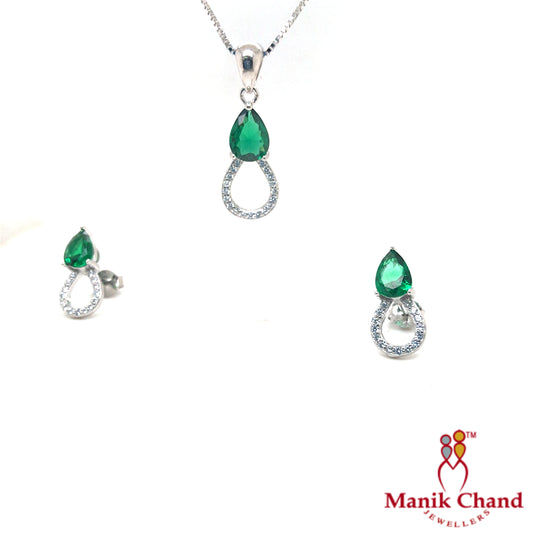 Emerand Drop Pendant set with chain | 925 Silver