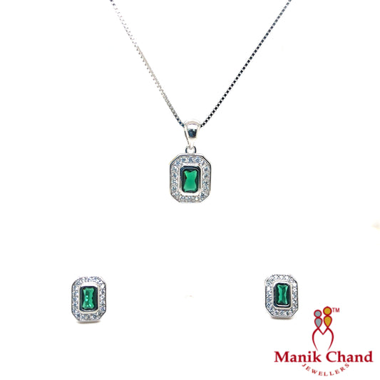Emerald stones Pendant set with chain | 925 Silver