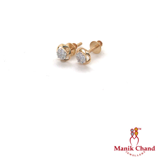 Elegant Yellow Gold Diamond Cluster Tops