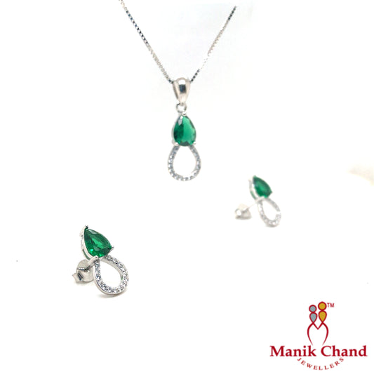 Emerand Drop Pendant set with chain | 925 Silver