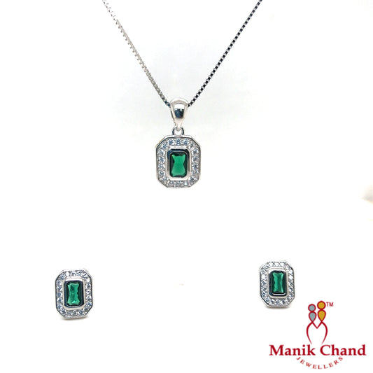 Emerald stones Pendant set with chain | 925 Silver