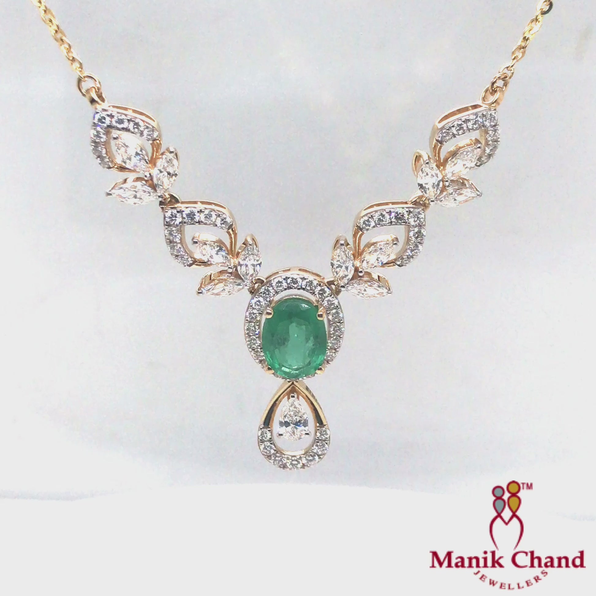 Emerald Diya Diamond necklace